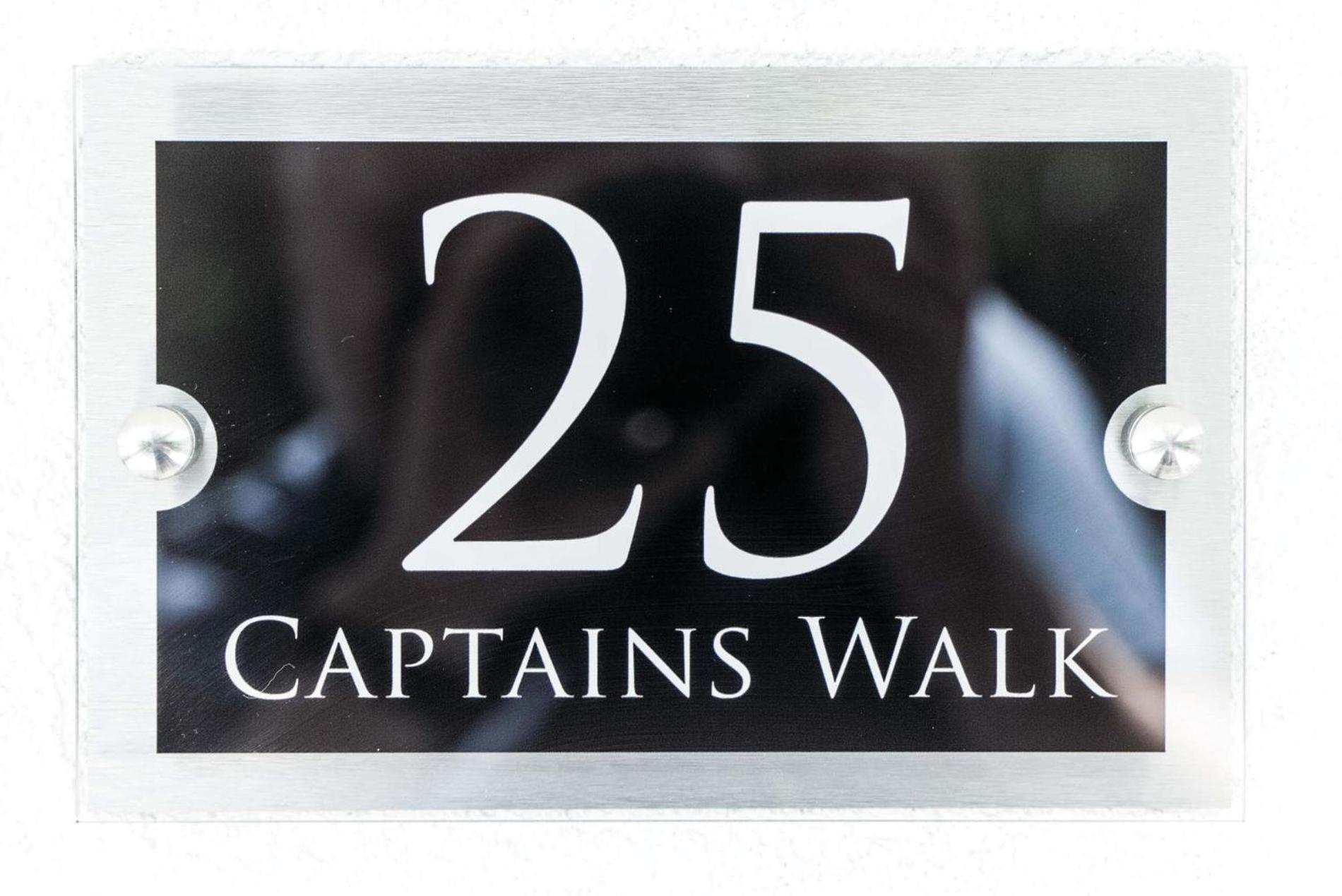 25 Captains Walk - 1 Bedroom Apartment - サンダースフット エクステリア 写真